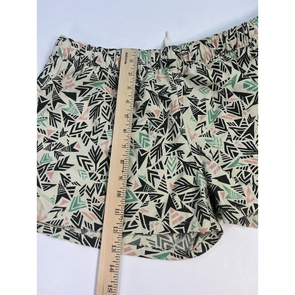 Patagonia Barely Baggies Shorts Womens Size XL Geometric Print Travel Summer
